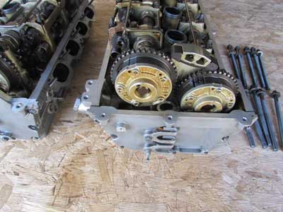 BMW 4.8L V8 N62N Engine Cylinder Heads for Rebuild or Parts (Left & Right Set) 11121557019 550i 650i 750i5